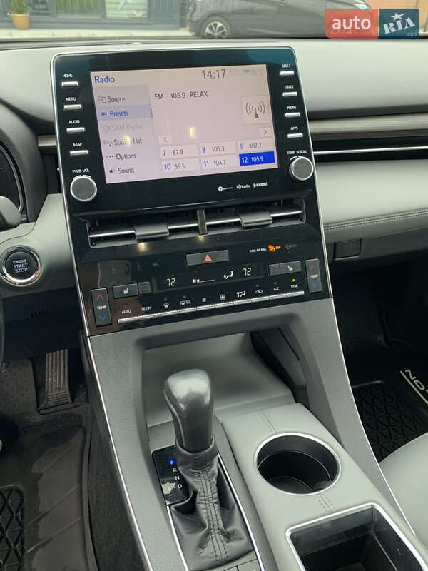 Седан Toyota Avalon 2019 в Вінниці