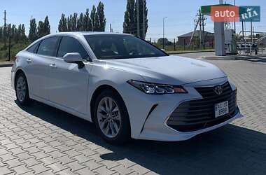 Седан Toyota Avalon 2018 в 