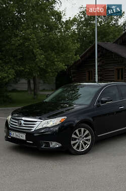 Седан Toyota Avalon 2010 в 