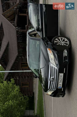 Седан Toyota Avalon 2010 в 