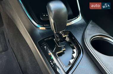 Седан Toyota Avalon 2014 в 