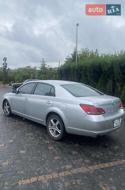 Седан Toyota Avalon 2005 в 