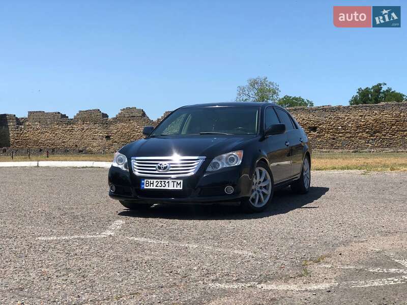 Седан Toyota Avalon 2008 в Черноморске
