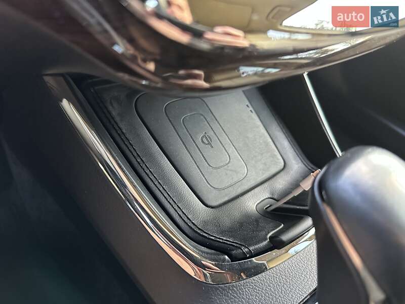 Седан Toyota Avalon 2014 в Дніпрі