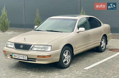 Седан Toyota Avalon 1997 в Житомире