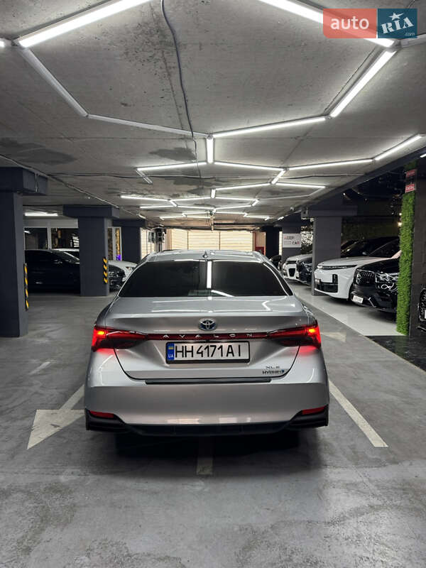 Седан Toyota Avalon 2020 в Одессе