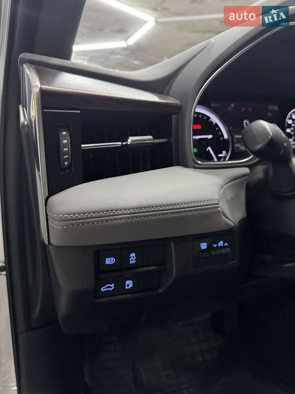 Седан Toyota Avalon 2020 в Одессе