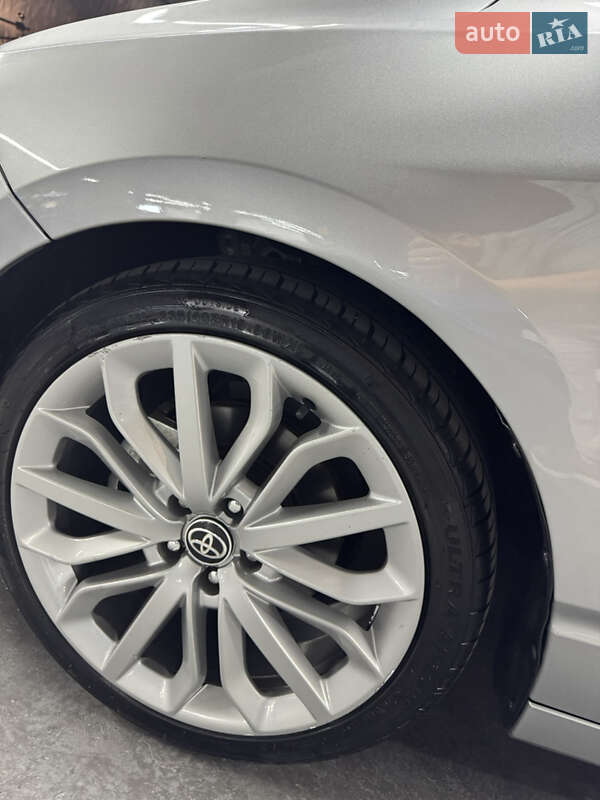 Седан Toyota Avalon 2020 в Одессе