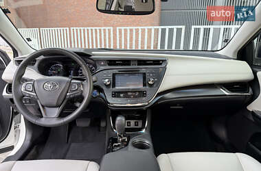 Седан Toyota Avalon 2016 в 