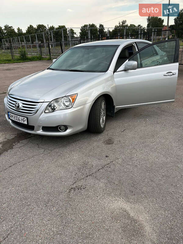 Седан Toyota Avalon 2008 в Житомире