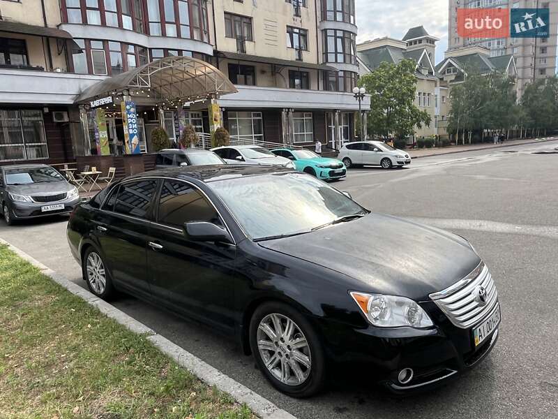 Седан Toyota Avalon 2008 в Киеве