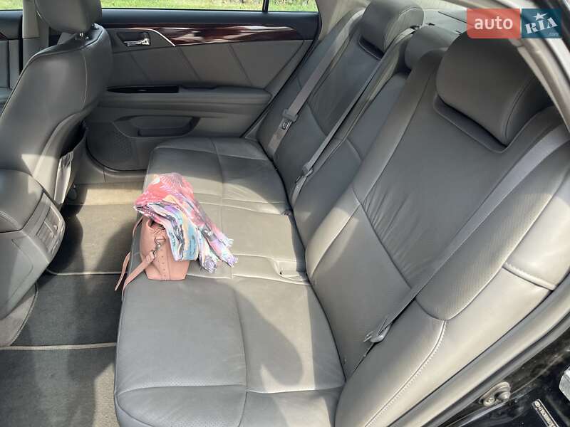 Седан Toyota Avalon 2008 в Киеве