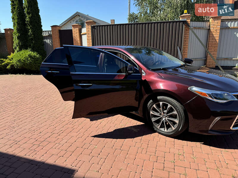 Седан Toyota Avalon 2017 в Києві