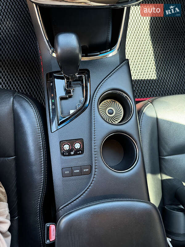 Седан Toyota Avalon 2017 в Києві