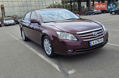 Седан Toyota Avalon 2006 в Киеве