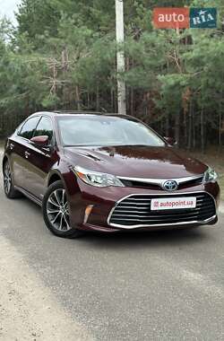 Седан Toyota Avalon 2017 в Білогородці