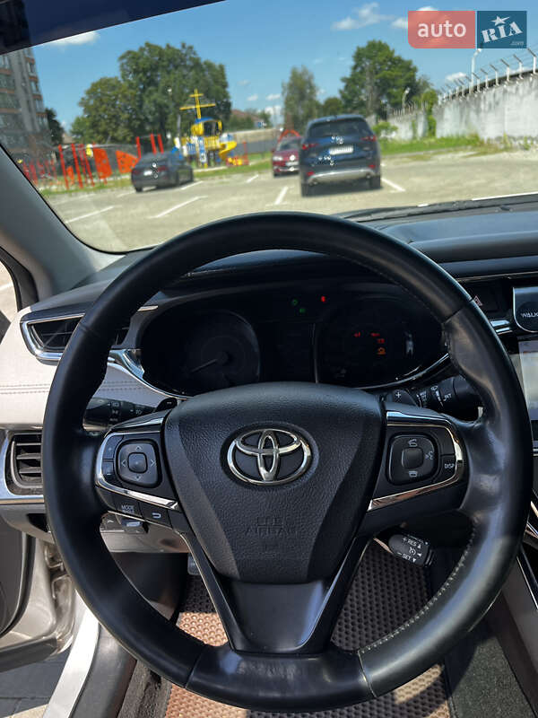 Седан Toyota Avalon 2014 в Житомире