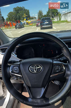 Седан Toyota Avalon 2014 в 