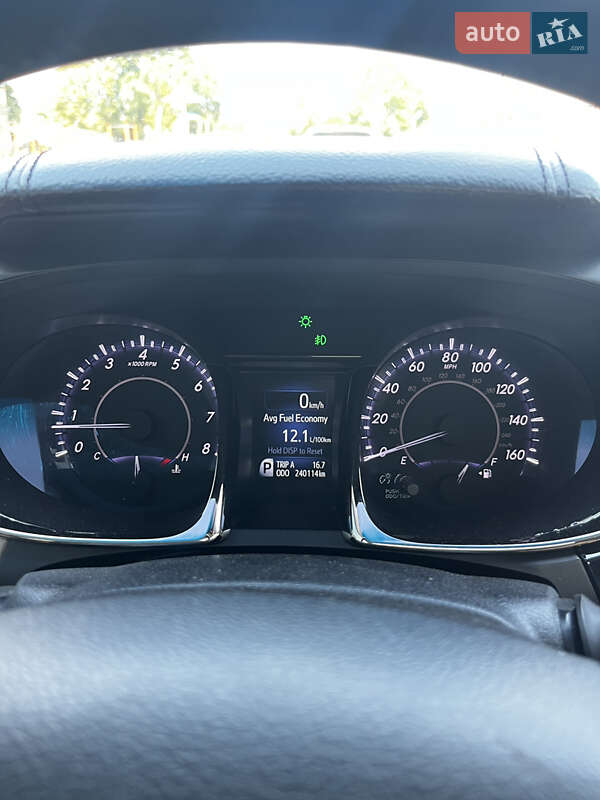 Седан Toyota Avalon 2014 в Житомире