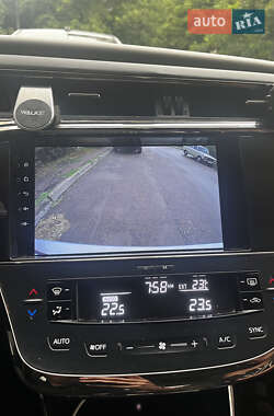 Седан Toyota Avalon 2014 в 