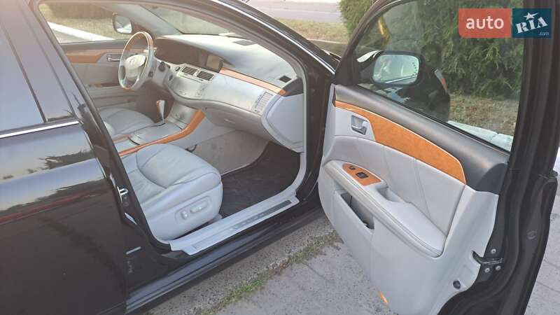 Седан Toyota Avalon 2006 в Измаиле