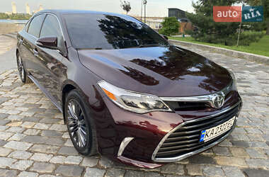 Седан Toyota Avalon 2016 в 