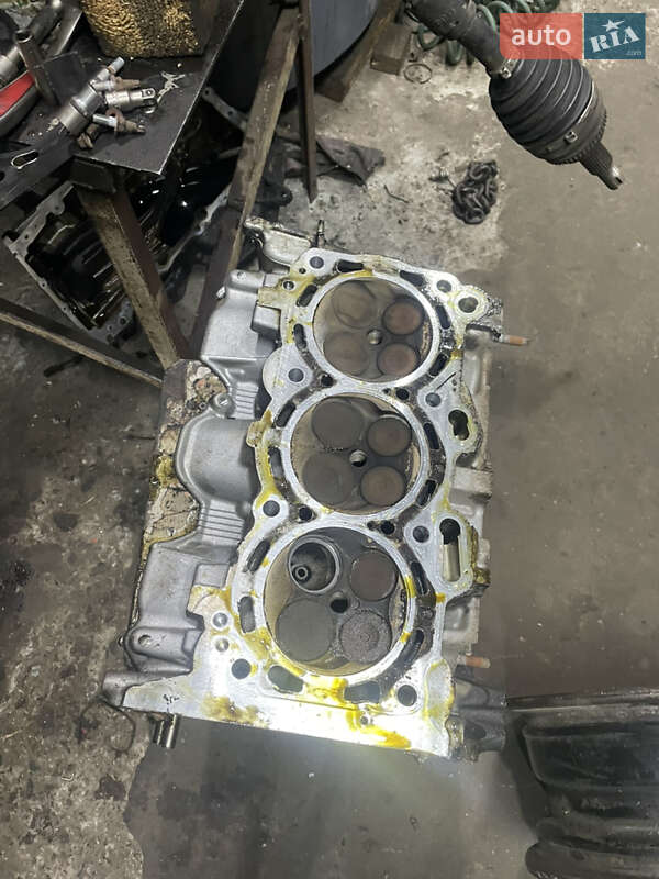 Седан Toyota Avalon 2006 в Прилуках