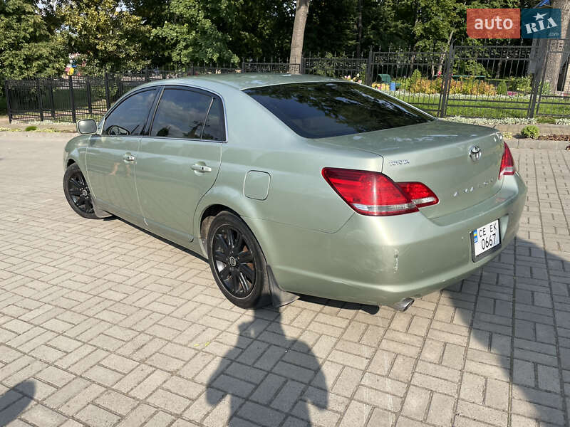 Седан Toyota Avalon 2006 в Прилуках