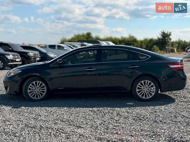 Седан Toyota Avalon 2014 в Львове
