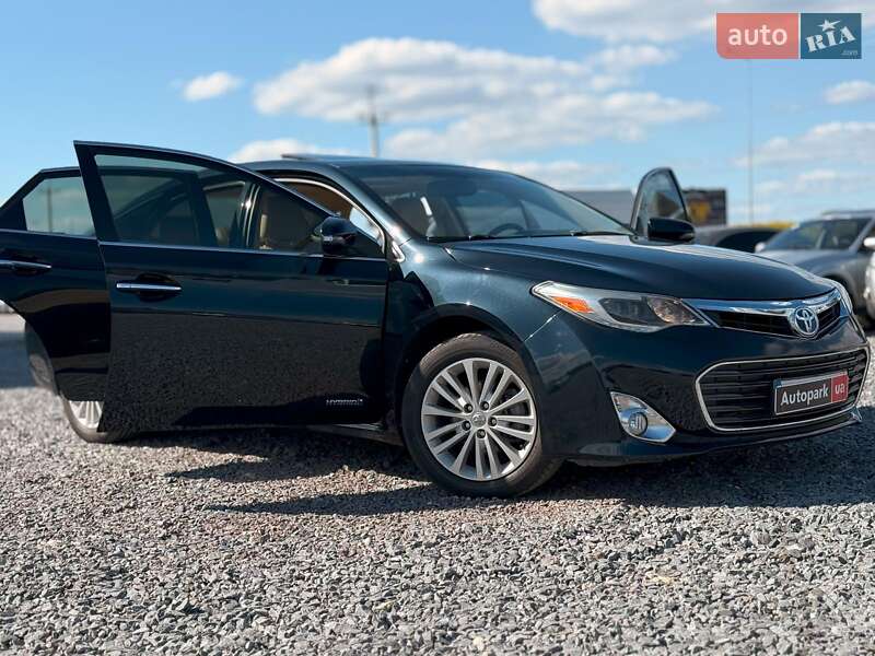 Седан Toyota Avalon 2014 в Львове