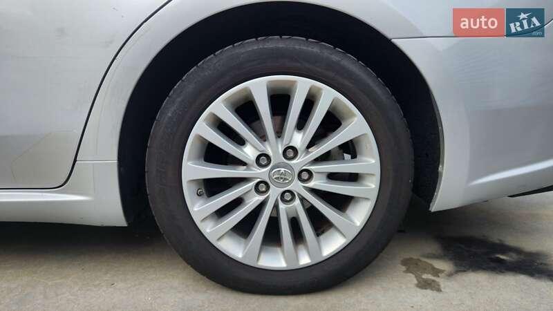 Седан Toyota Avalon 2014 в Києві