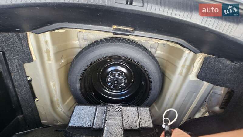 Седан Toyota Avalon 2014 в Києві