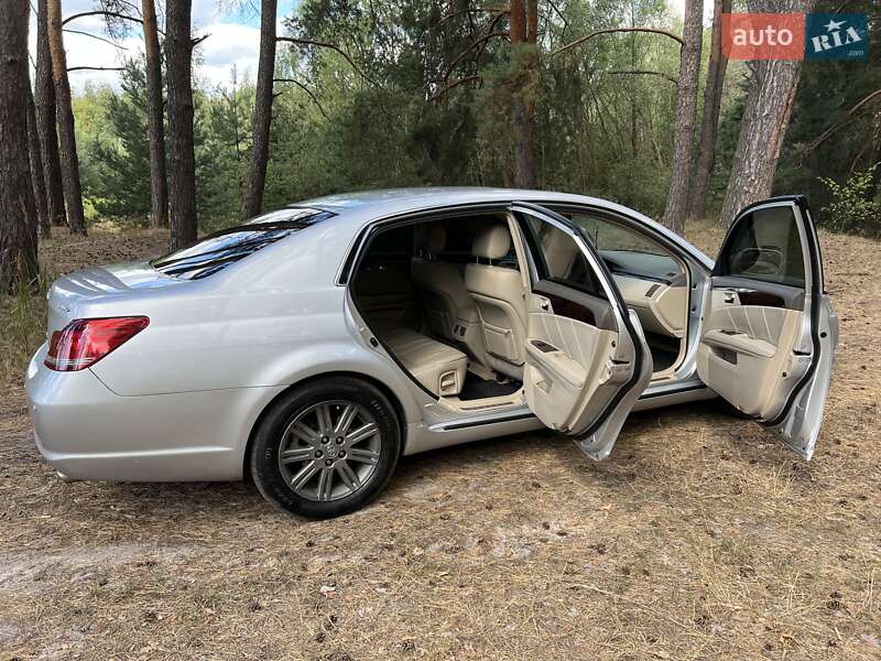 Седан Toyota Avalon 2007 в Києві