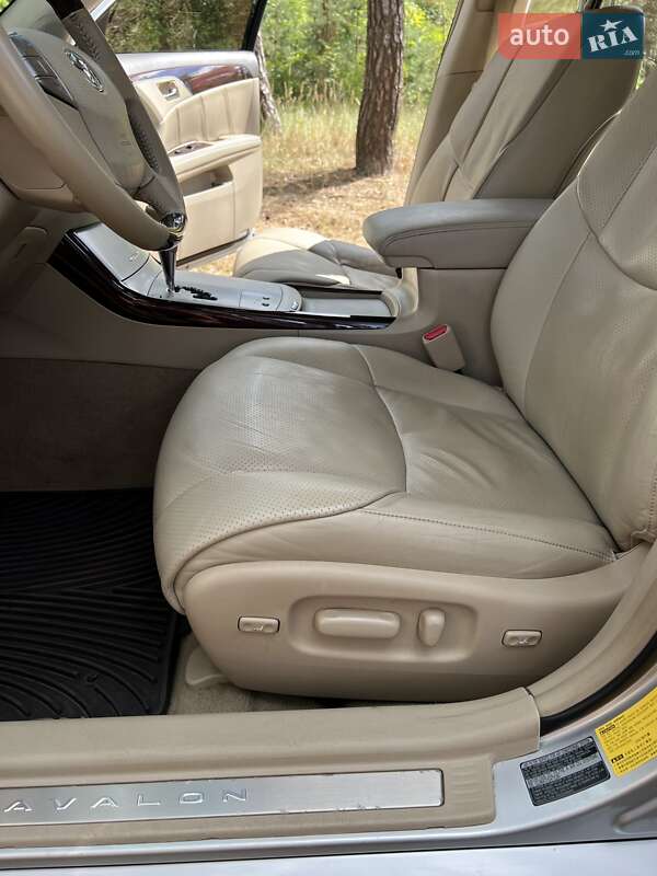 Седан Toyota Avalon 2007 в Києві