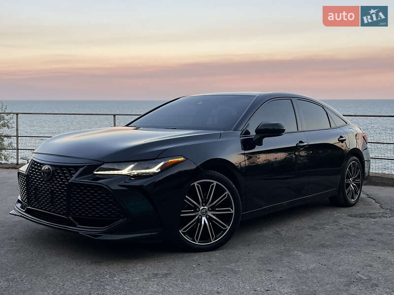Toyota Avalon 2019