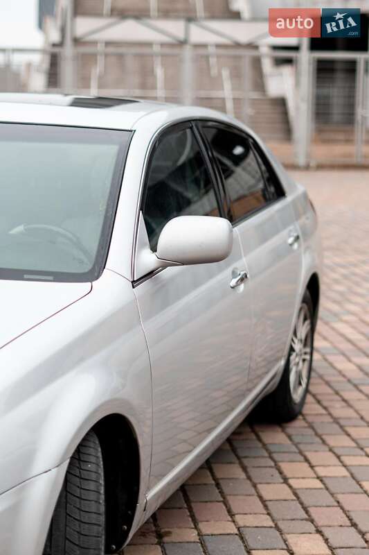 Седан Toyota Avalon 2008 в Львові
