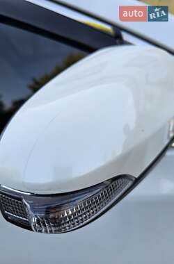 Седан Toyota Avalon 2017 в  фото 15 Седан Toyota Avalon 2017 в