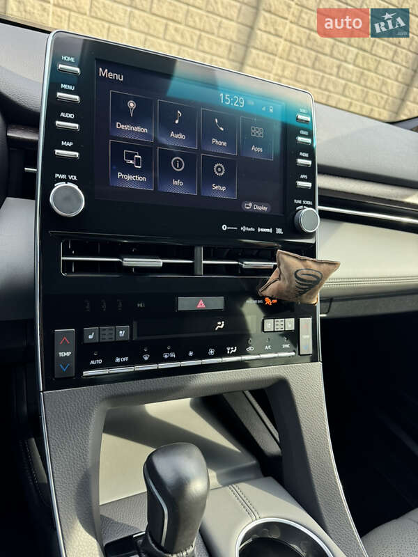 Седан Toyota Avalon 2019 в Черноморске