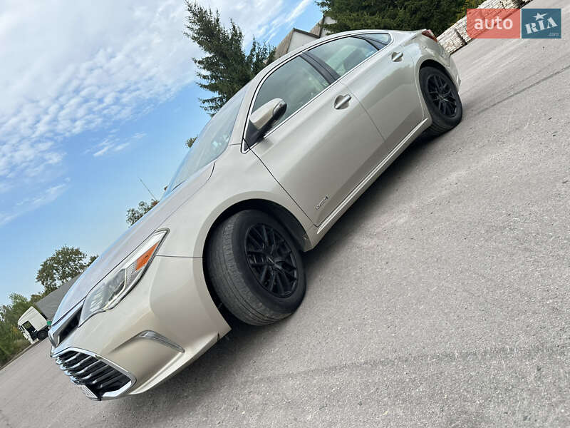 Toyota Avalon 2016