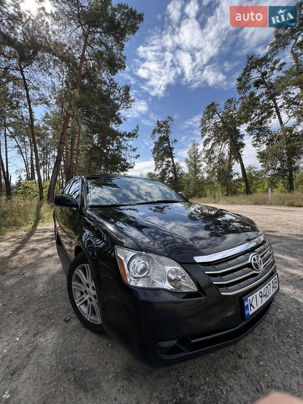 Седан Toyota Avalon 2007 в Киеве