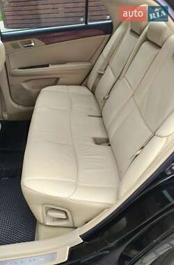 Седан Toyota Avalon 2011 в 