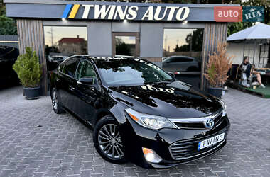 Седан Toyota Avalon 2012 в 