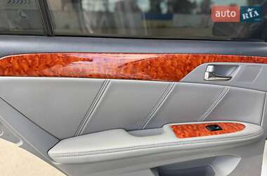 Седан Toyota Avalon 2006 в 