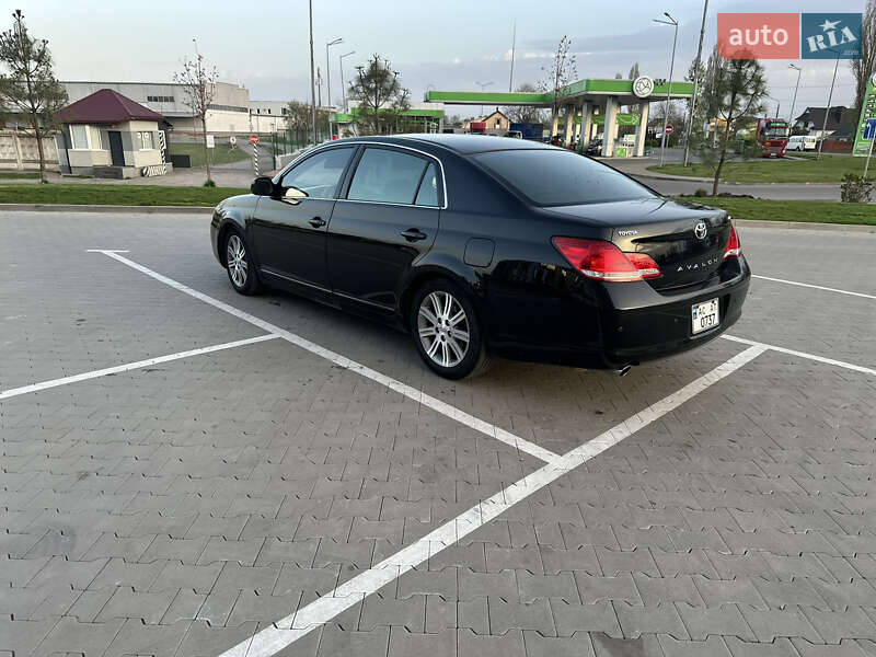 Седан Toyota Avalon 2007 в Луцьку