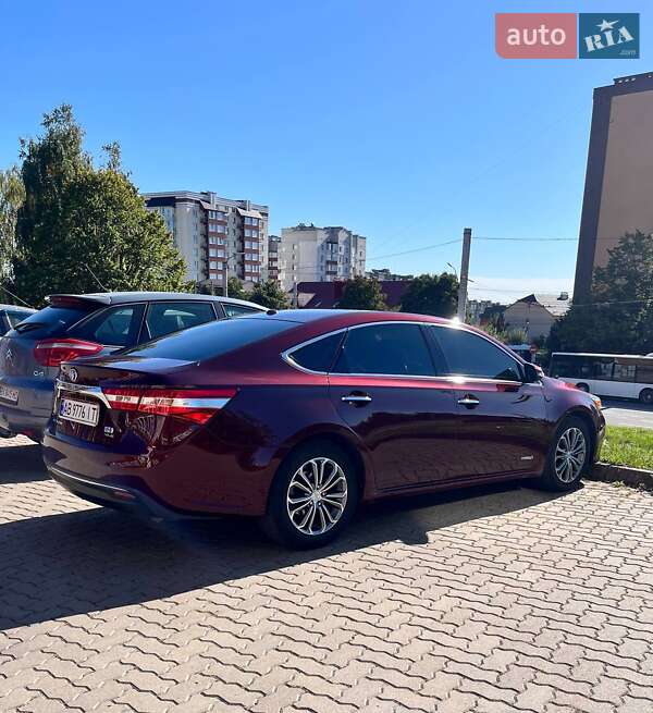 Седан Toyota Avalon 2015 в Хмельницком