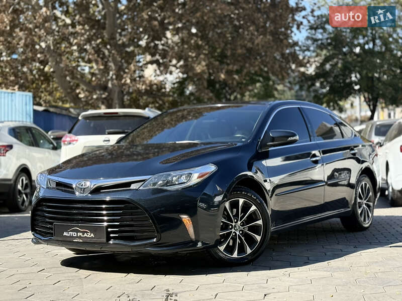 Седан Toyota Avalon 2016 в Одесі