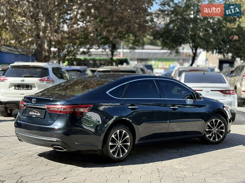 Седан Toyota Avalon 2016 в Одесі