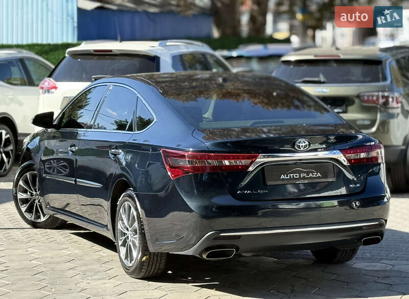 Седан Toyota Avalon 2016 в Одесі