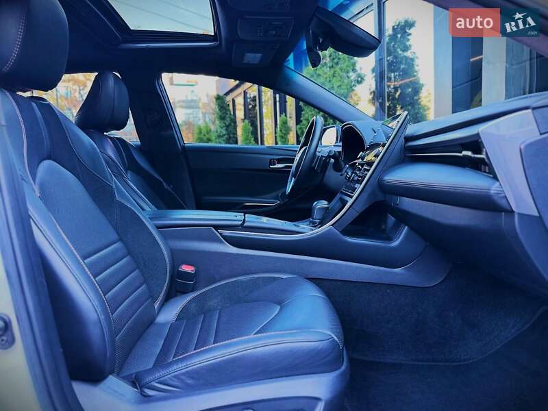 Седан Toyota Avalon 2018 в Киеве