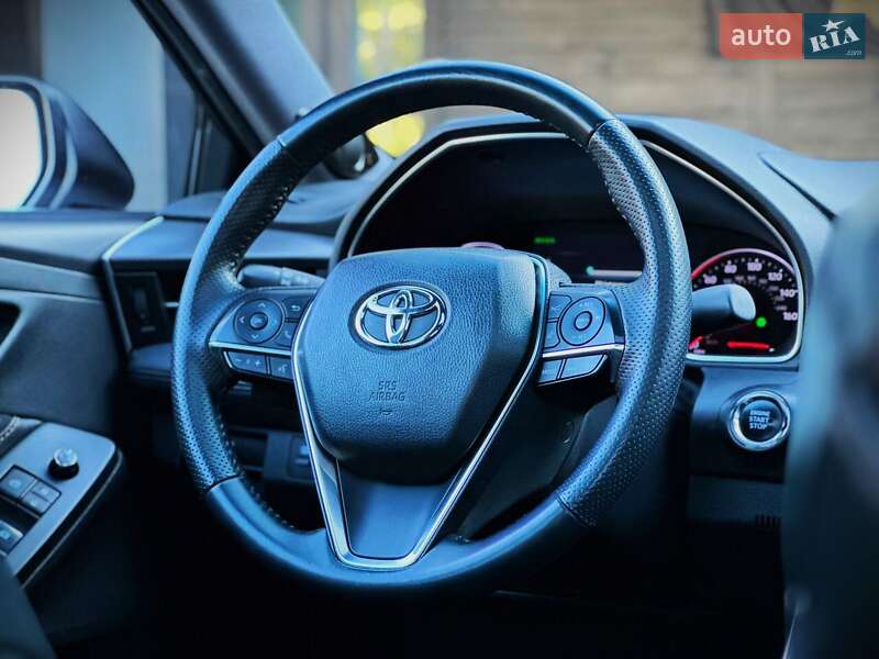 Седан Toyota Avalon 2018 в Киеве